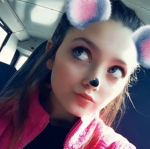 Meet your Posher, Zoe